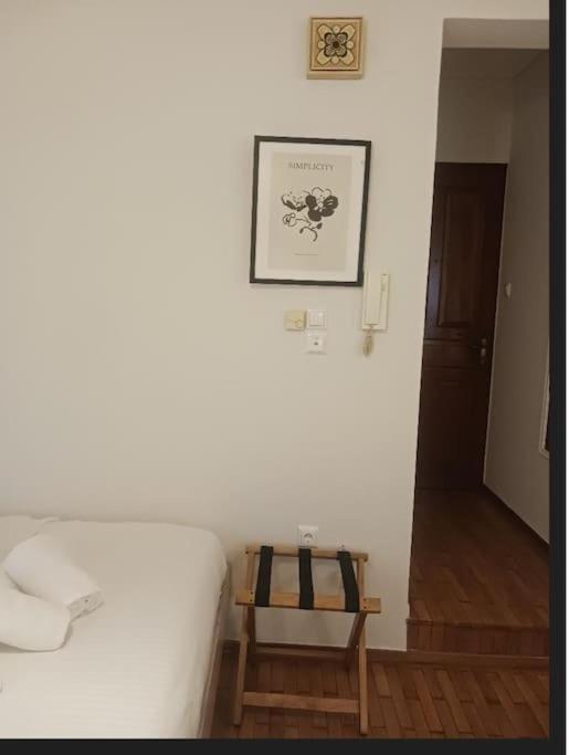 Beautiful Downtown Studio! Янина Экстерьер фото